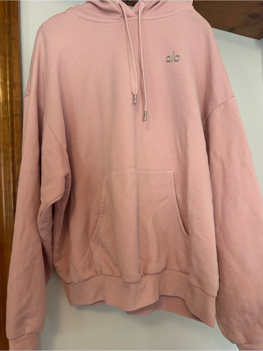 ALO Yoga Women’s Ballet Pink Accolade Hoodie